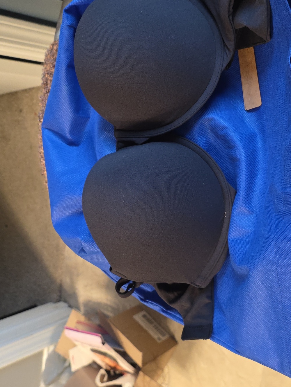 34 C Ultimate Push Up  And Seamless Seamless Bras A Akir. 34c In Black Only.